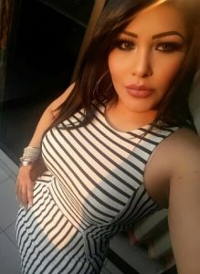 mujer latina mujer latina